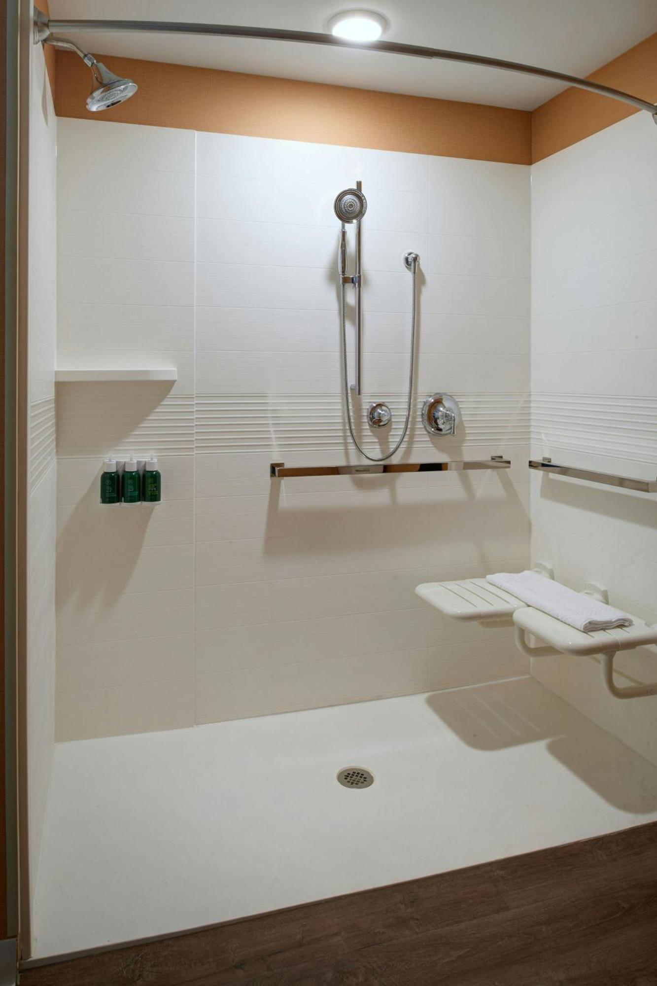 Towneplace Suites By Marriott Grand Rapids Airport Cascade Luaran gambar