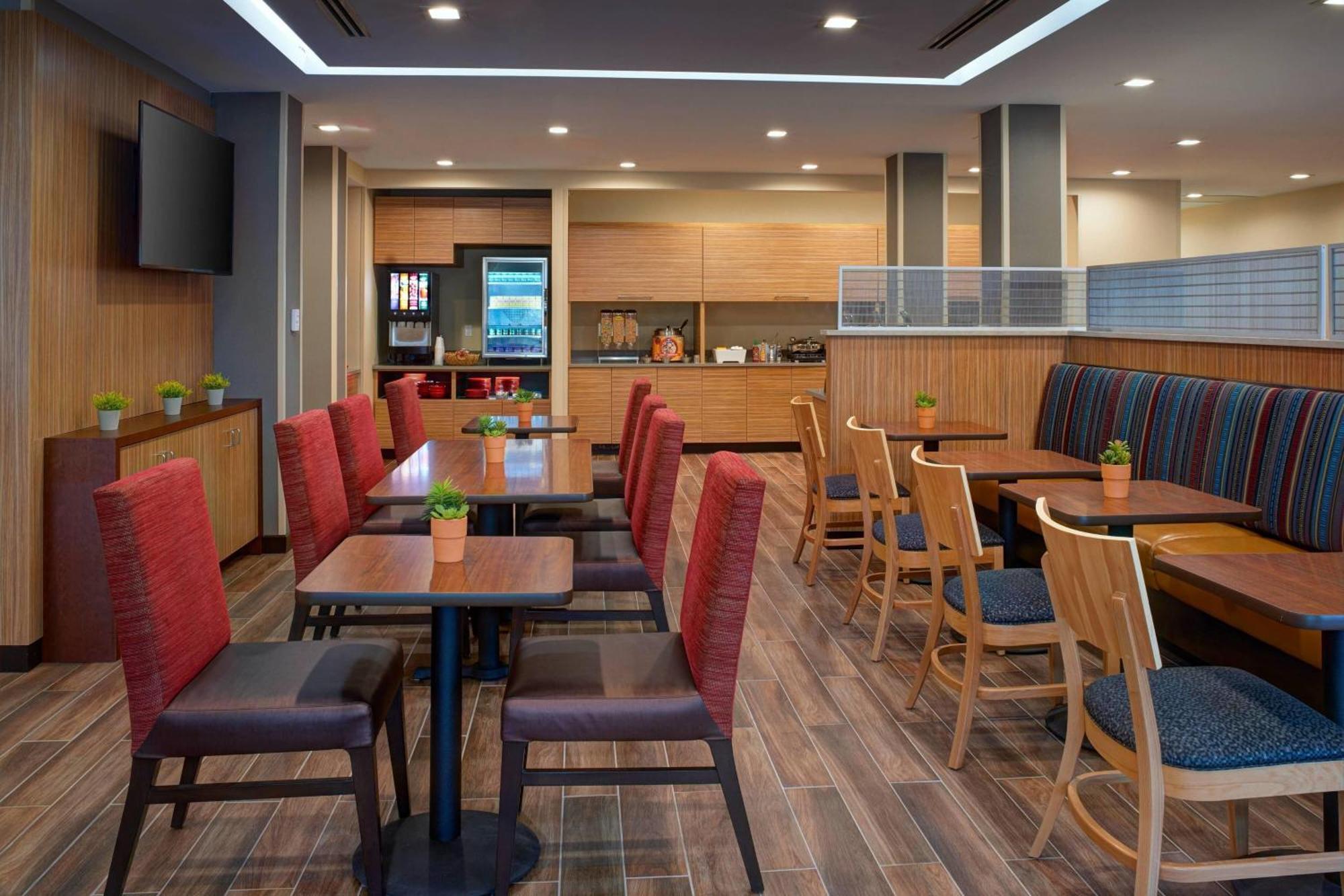 Towneplace Suites By Marriott Grand Rapids Airport Cascade Luaran gambar